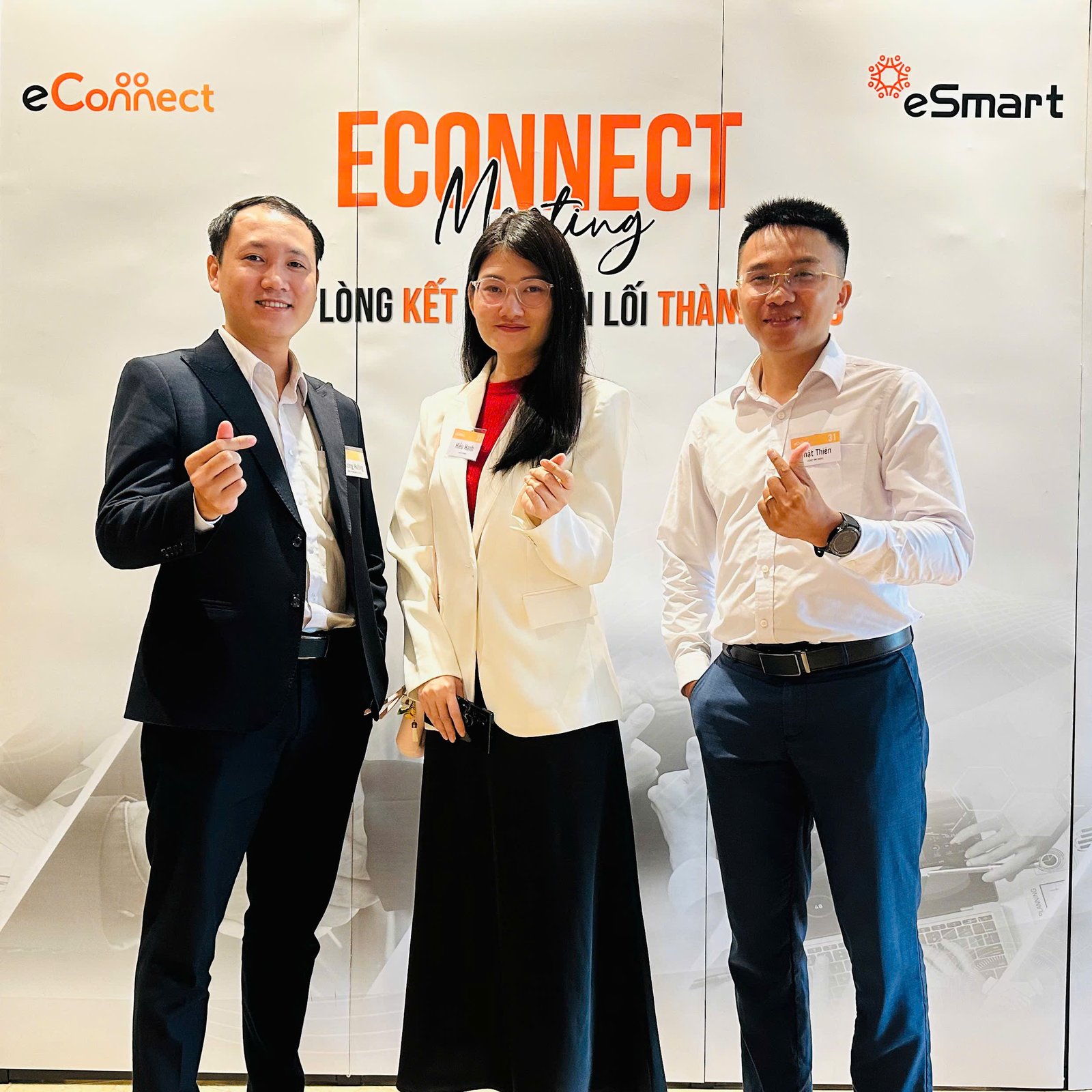 Legecy Ink Books Tham Gia eConnect Meeting 2025: Bí Quyết Xây Dựng và Phát Triển Cộng Đồng Doanh Nghiệp Thông Minh